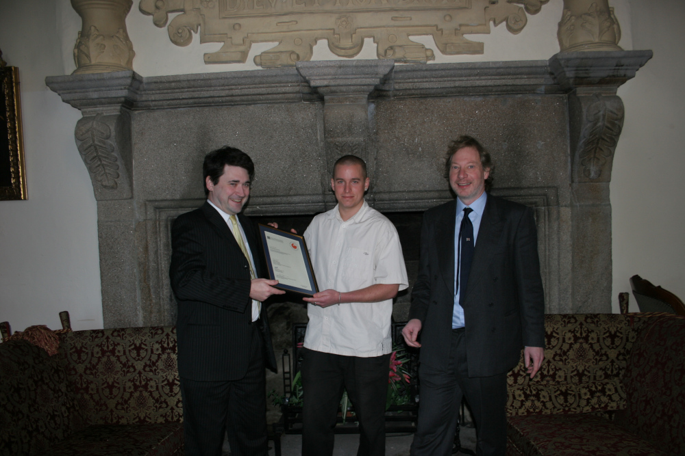 Martin Peniak with Alastair Revell (left) and Dr Nigel Barlow (right) in 2008